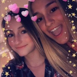 Meet your Posher, Mya